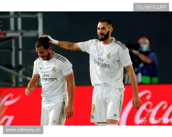 巴黎圣日耳曼关键战连遭重创,防守漏洞与战术短板已明显体现