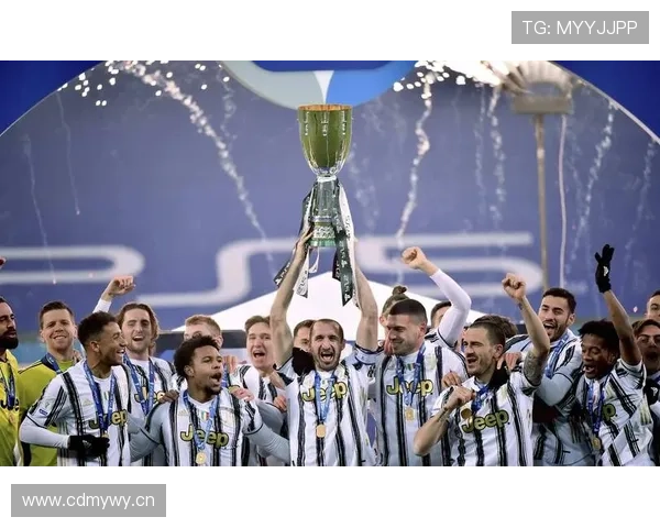 尤文图斯中场缺少关键连接点，组织推进效率受限