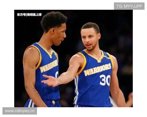 看到斯蒂芬·库里家那台冰箱，我的外卖瞬间羞愧